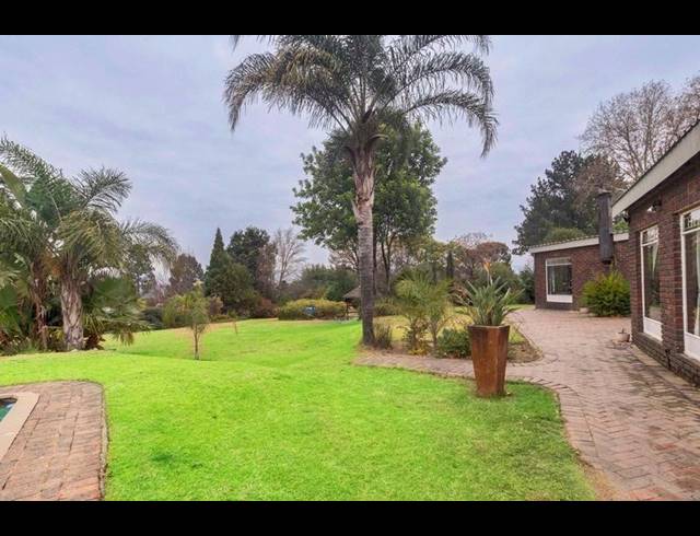 FARM FOR SALE IN ZONNEHOEWE